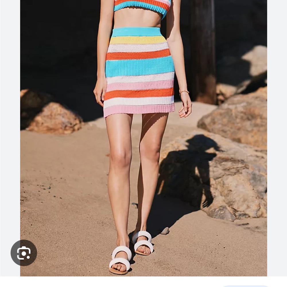 NWT. Solid & Stiped mini skirt